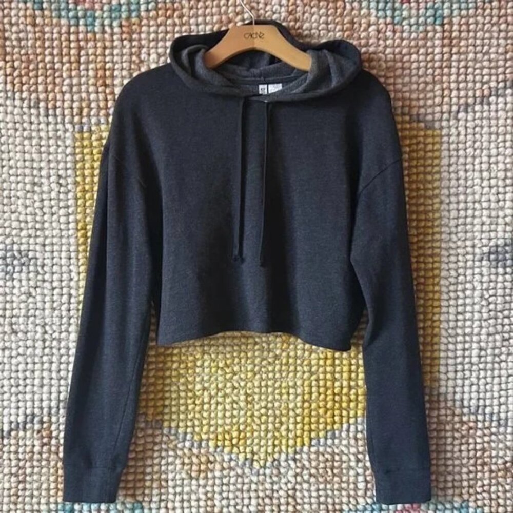 Cropped Charcoal Fleece Hooded Sweatshirt with Drawstrings